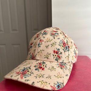 Wild fable flower hat